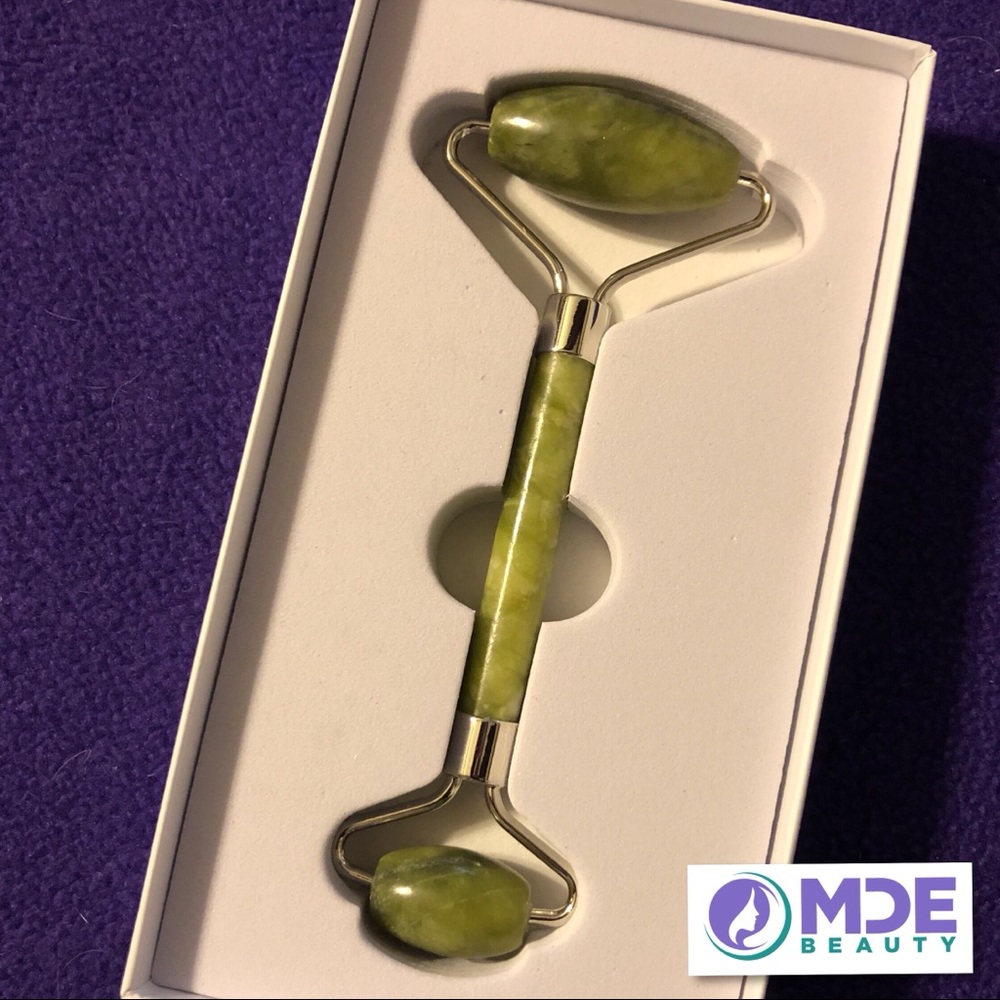 Jade Face Roller